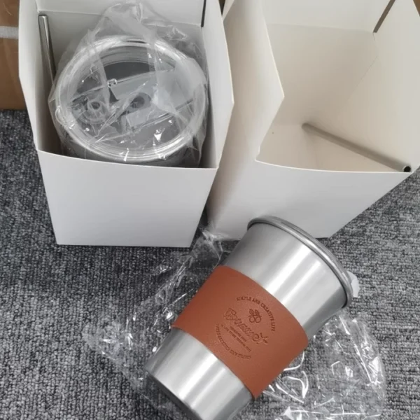 Straw Coffee Mug with Leather Sleeve - Image 9
