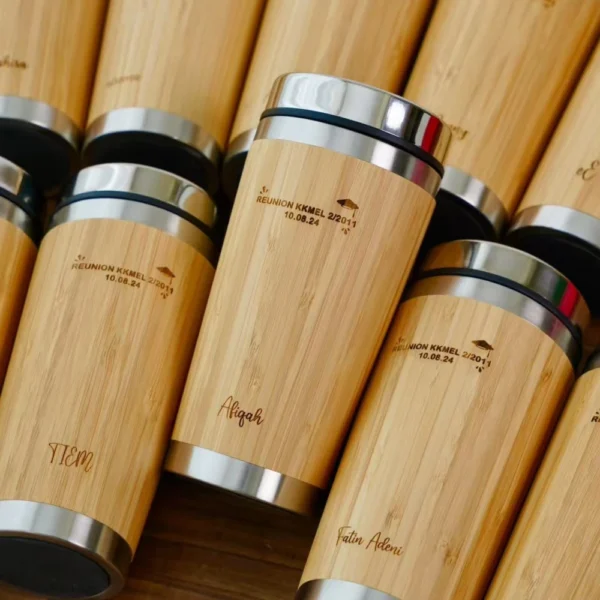Bamboo Travel Mug With Lid - Image 9